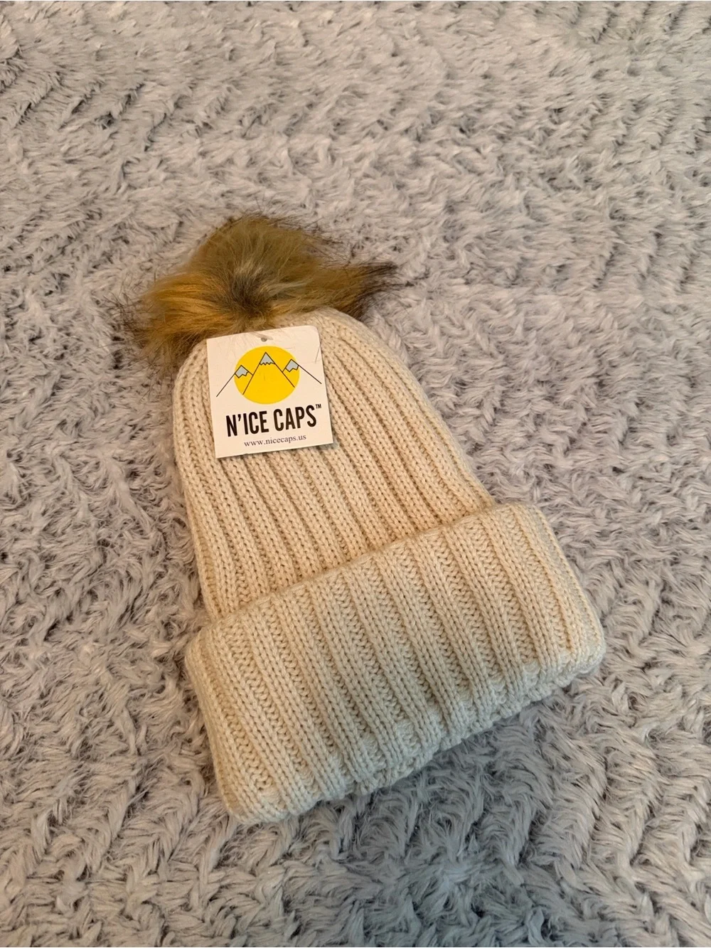 Cozy Cream youth Hat Mittens & Scarf Set with Faux Fur Pom NWOT